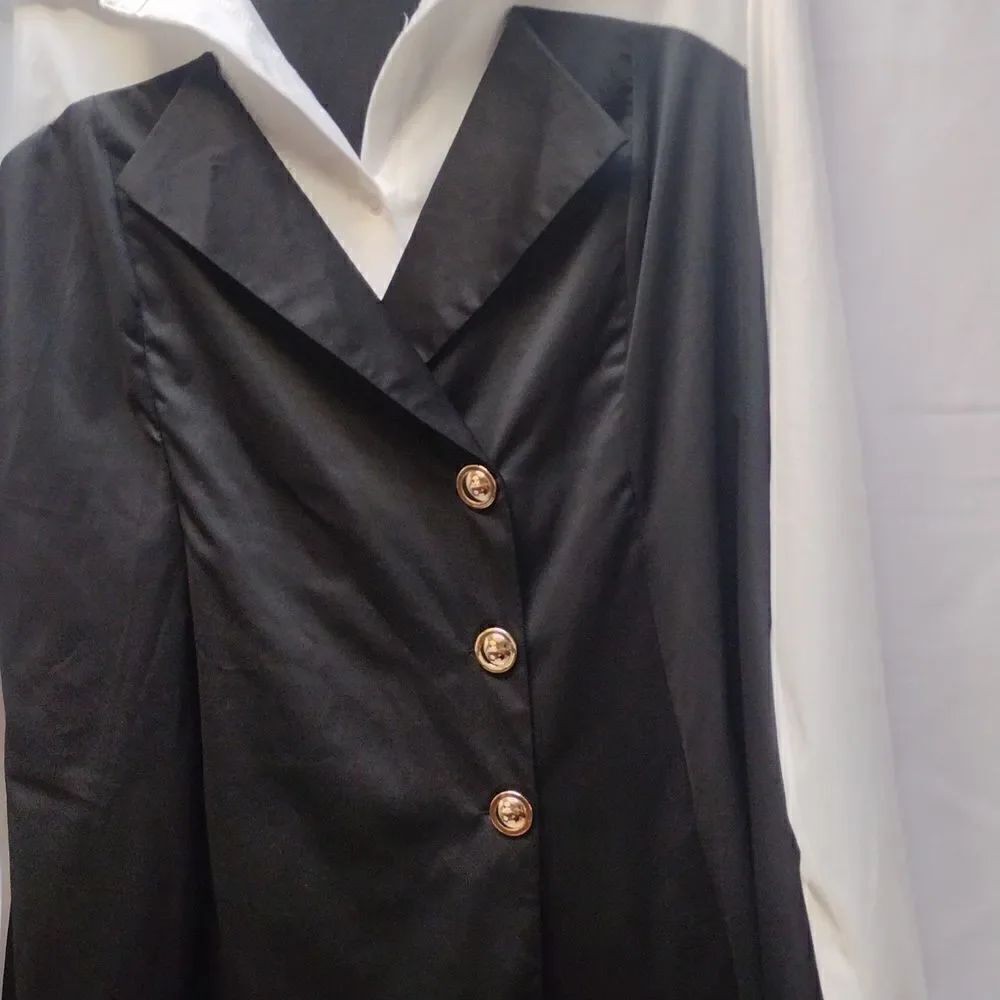 Rosegal button up blouse  - Picture 3 of 4